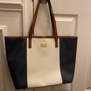 BRAND NEW Michael Kors Jet Set Travel Bag